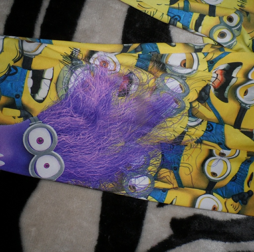 Despicable Me Minion Leggings - Picture 3 of 4